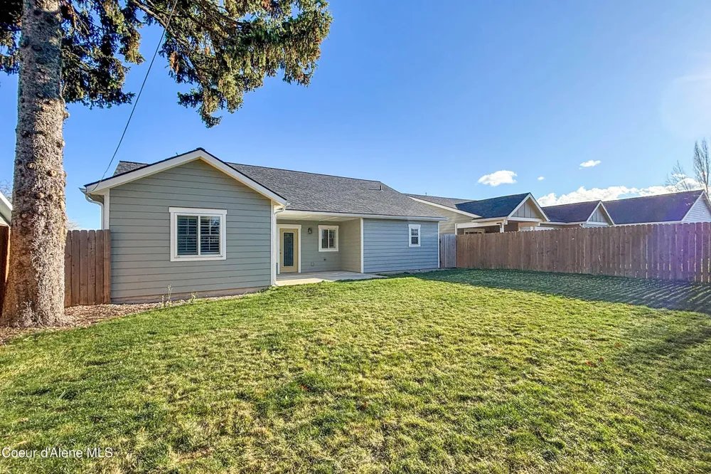 2403 Shady Oak Sandpoint, ID 83864