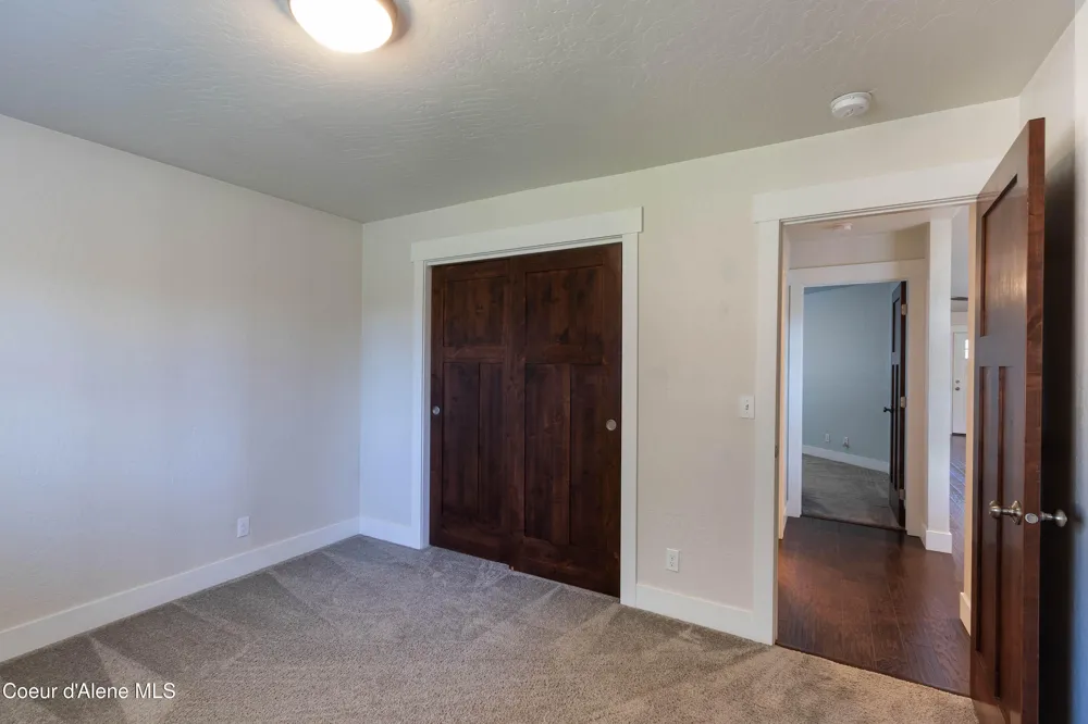 2403 Shady Oak Sandpoint, ID 83864