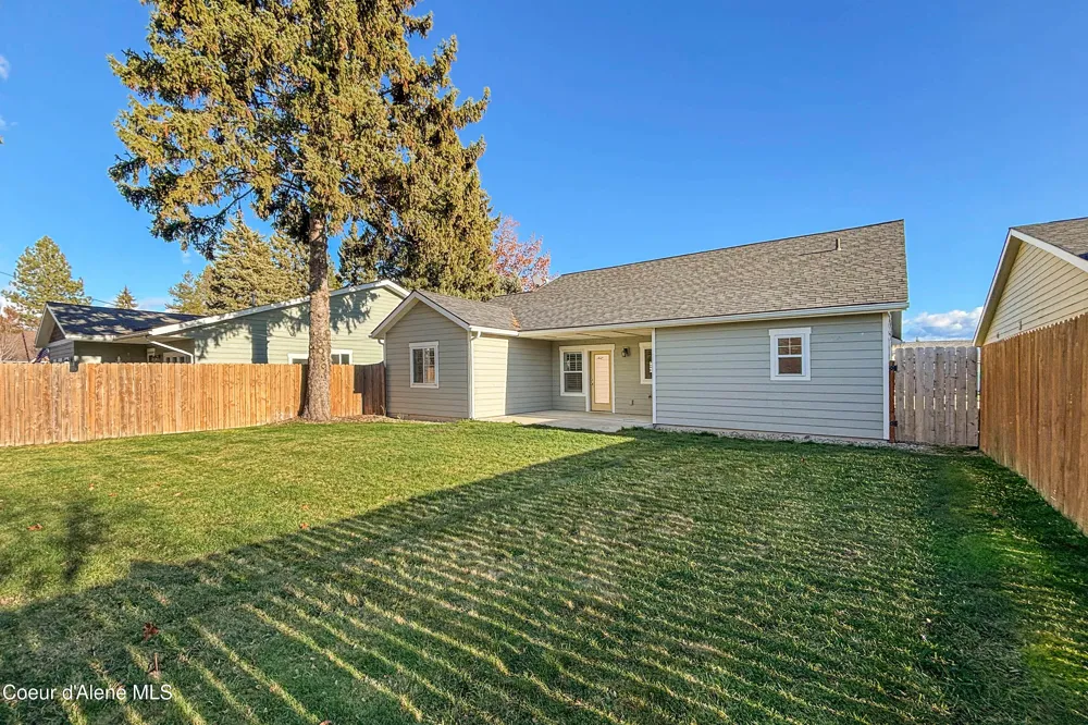 2403 Shady Oak Sandpoint, ID 83864