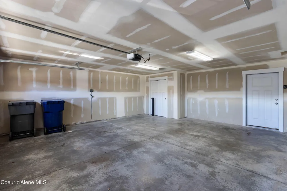 2403 Shady Oak Sandpoint, ID 83864