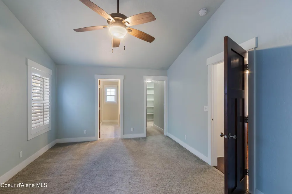 2403 Shady Oak Sandpoint, ID 83864