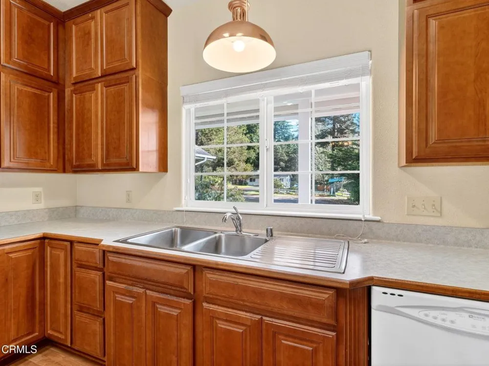 18970 Quail Court Fort Bragg, CA 95437
