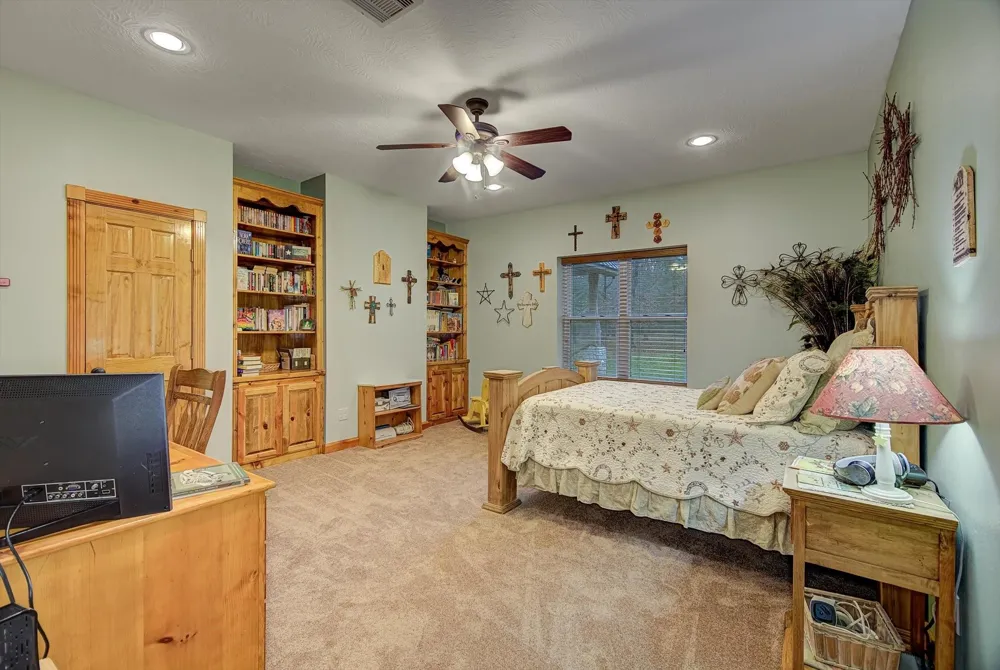 20205 Highway 146 Liberty, TX 77575