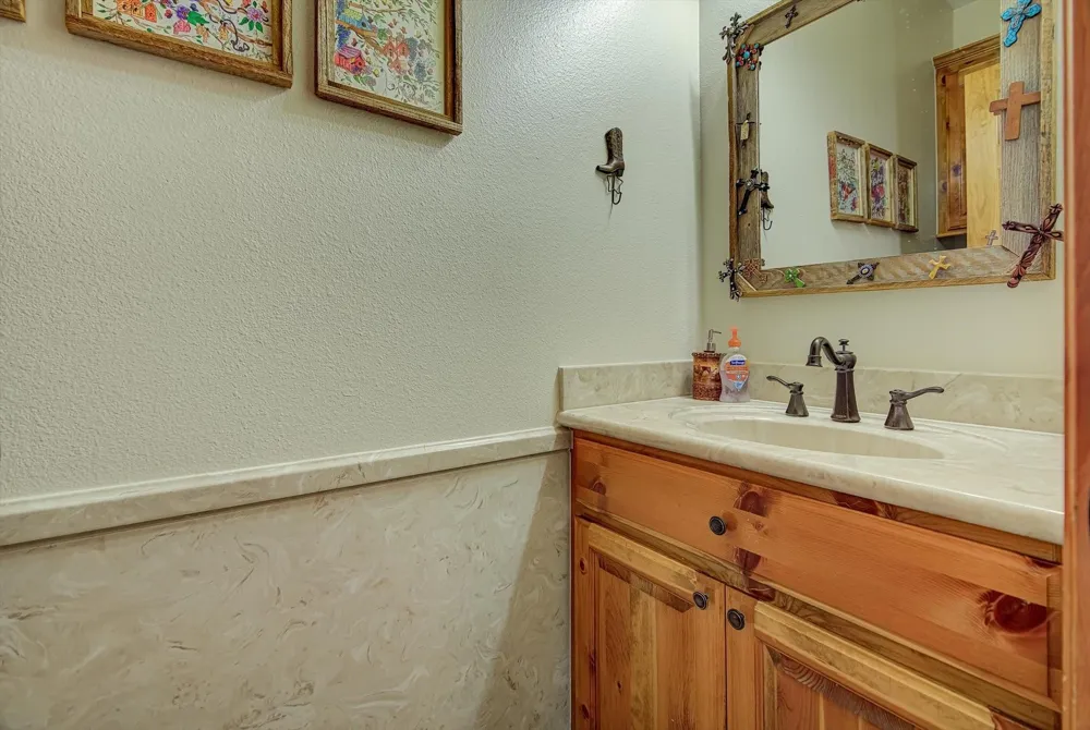 20205 Highway 146 Liberty, TX 77575