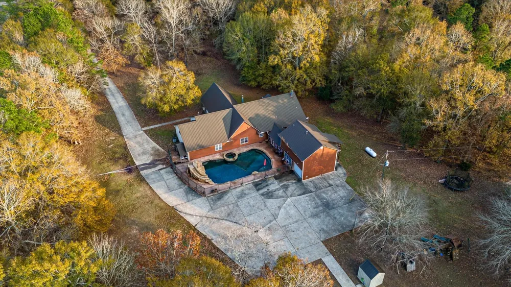 20205 Highway 146 Liberty, TX 77575