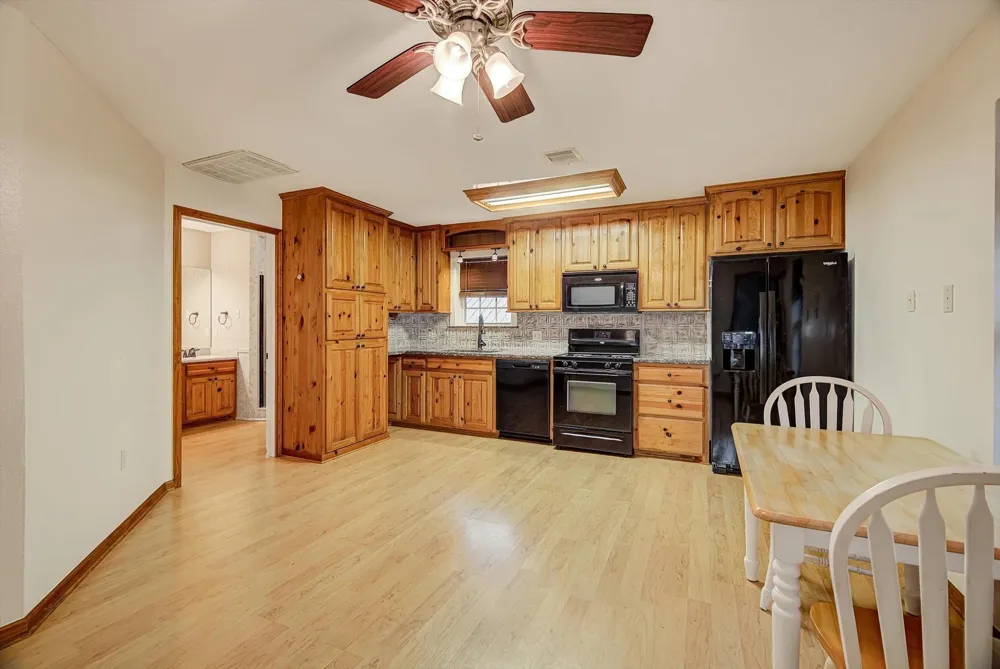 20205 Highway 146 Liberty, TX 77575