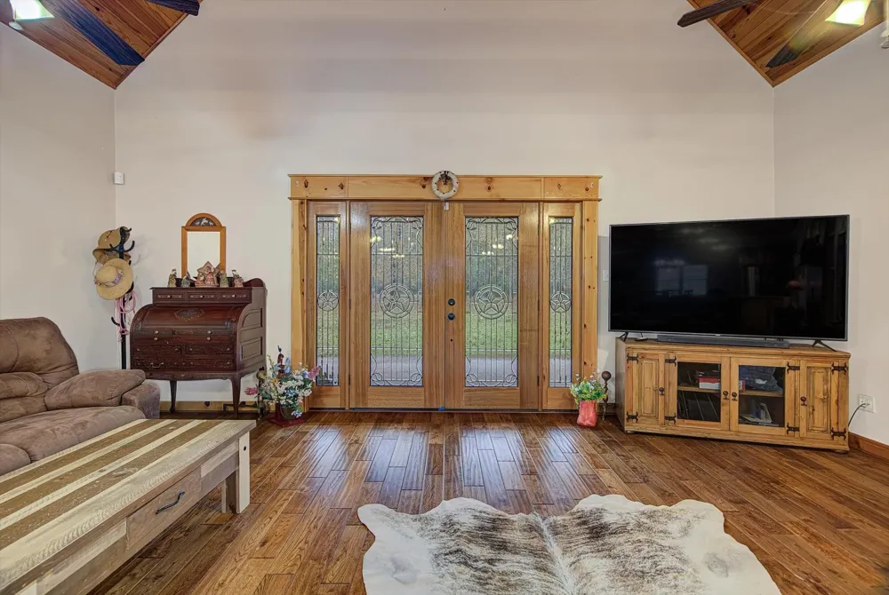 20205 Highway 146 Liberty, TX 77575