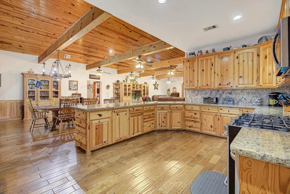 20205 Highway 146 Liberty, TX 77575