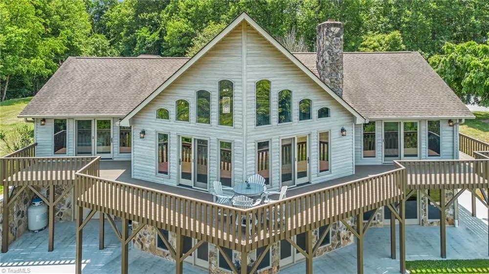 4937 W NC Highway 268 Wilkesboro, NC 28697