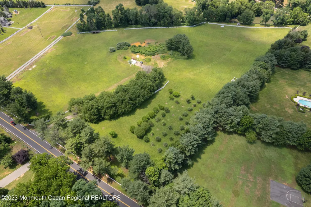 55 Crine Road Colts Neck, NJ 07722