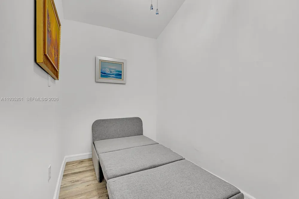 798 Crandon Blvd #16-C Key Biscayne, FL 33149