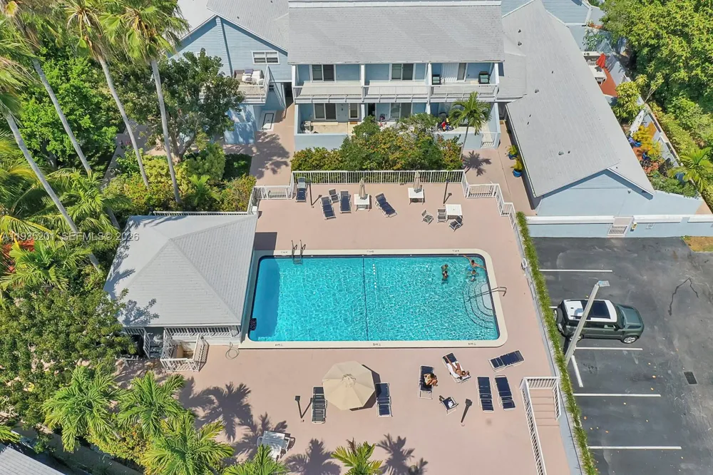 798 Crandon Blvd #16-C Key Biscayne, FL 33149