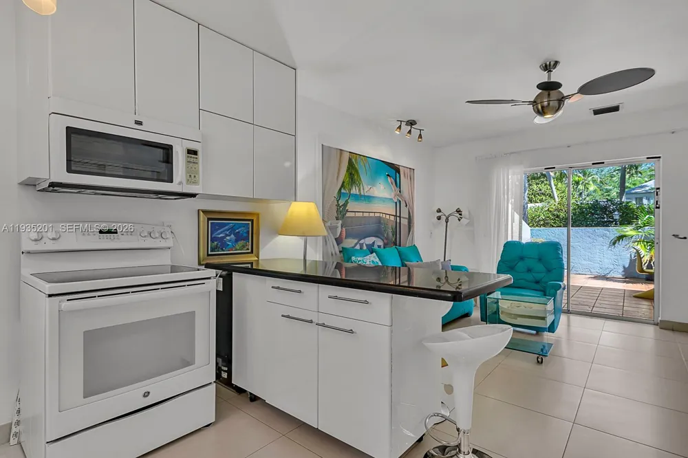 798 Crandon Blvd #16-C Key Biscayne, FL 33149