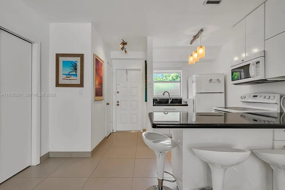 798 Crandon Blvd #16-C Key Biscayne, FL 33149