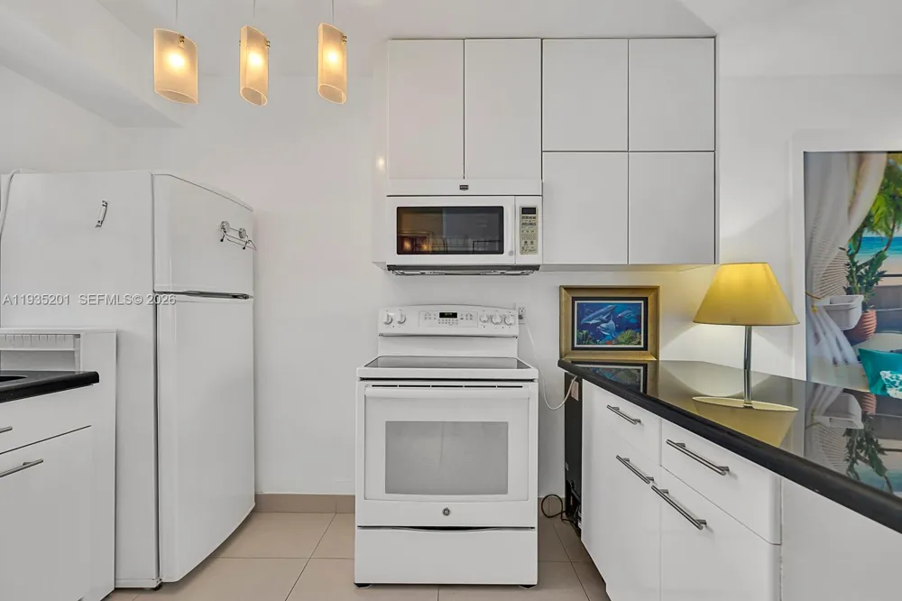 798 Crandon Blvd #16-C Key Biscayne, FL 33149