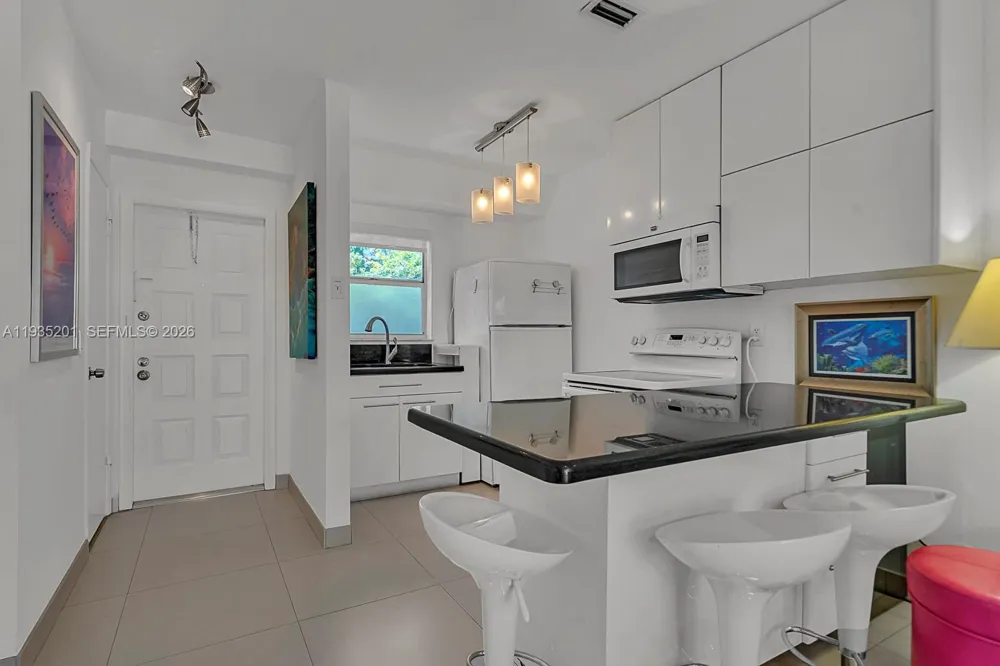 798 Crandon Blvd #16-C Key Biscayne, FL 33149