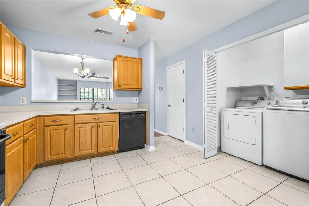 5100 BURCHETTE ROAD #4102 Tampa, FL 33647