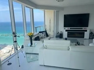 16699 Collins Ave #2507