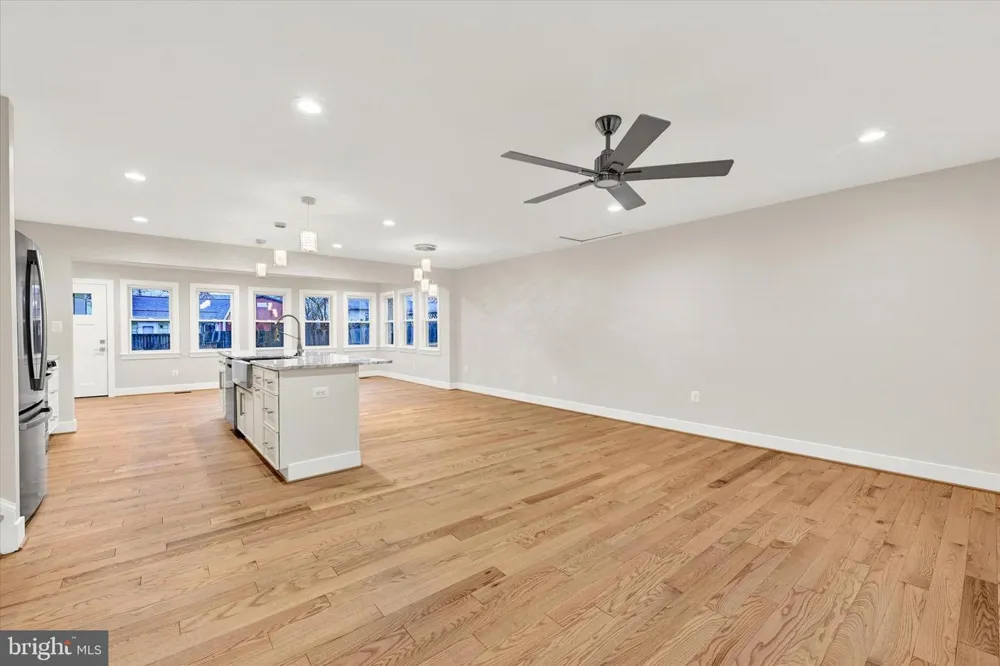 9603 BEACHWOOD AVENUE Lanham, MD 20706
