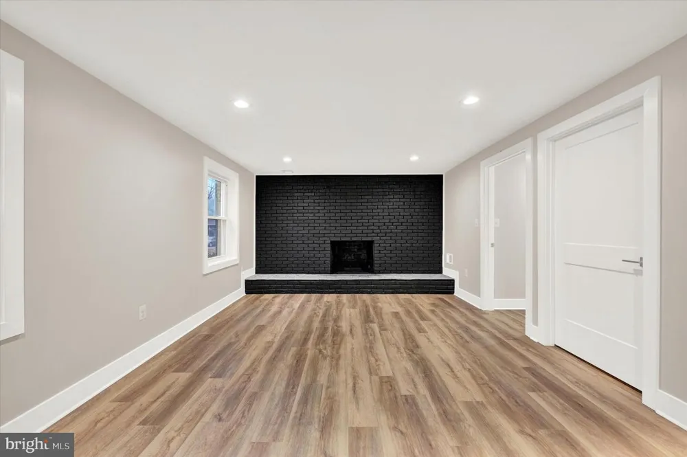 9603 BEACHWOOD AVENUE Lanham, MD 20706