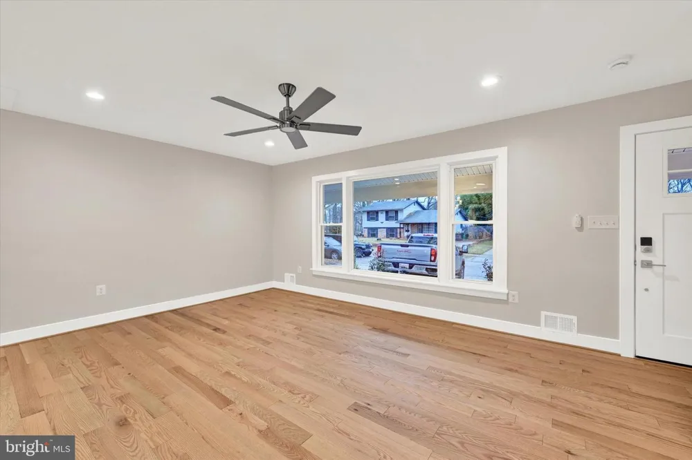 9603 BEACHWOOD AVENUE Lanham, MD 20706