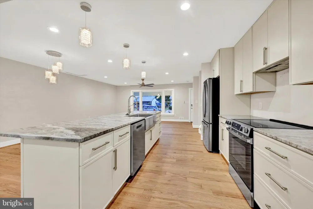 9603 BEACHWOOD AVENUE Lanham, MD 20706