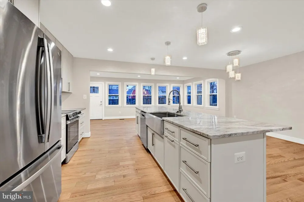 9603 BEACHWOOD AVENUE Lanham, MD 20706