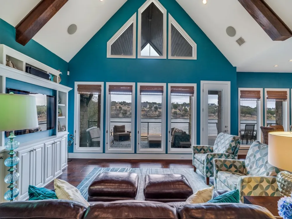 7033 W Hells Gate Drive Strawn, TX 76475
