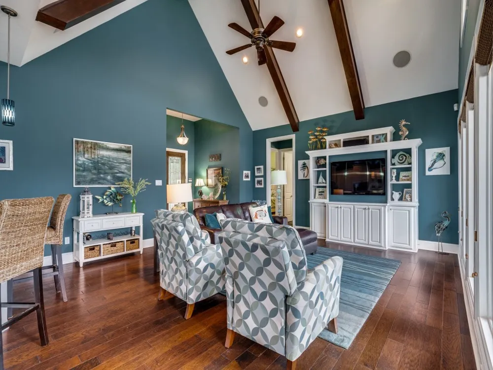 7033 W Hells Gate Drive Strawn, TX 76475