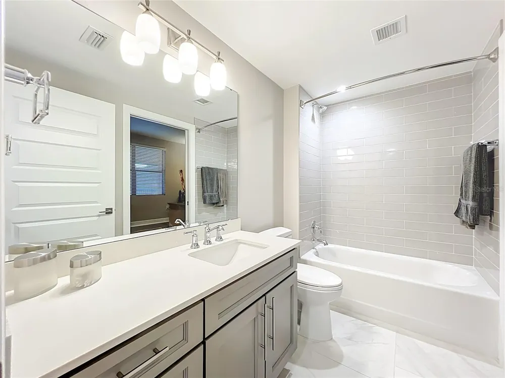 16300 COUNTY ROAD 455 #306 Montverde, FL 34756