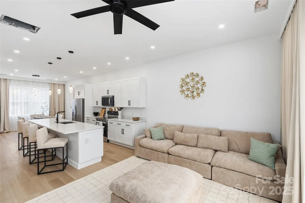 41 Richland Street Waynesville, NC 28786