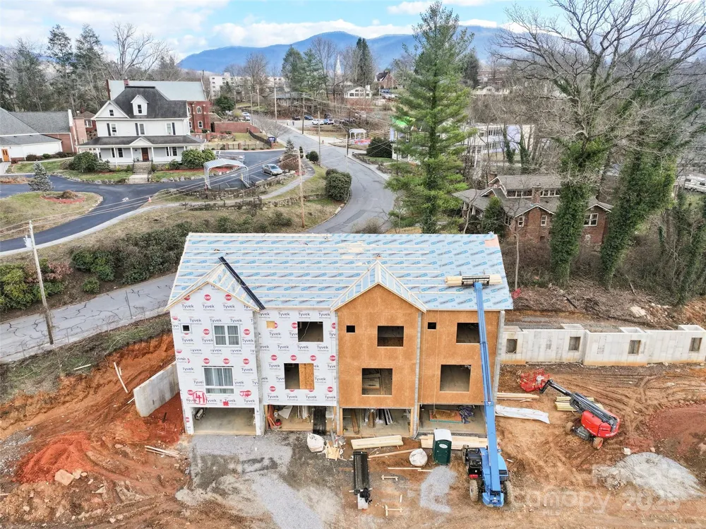 41 Richland Street Waynesville, NC 28786