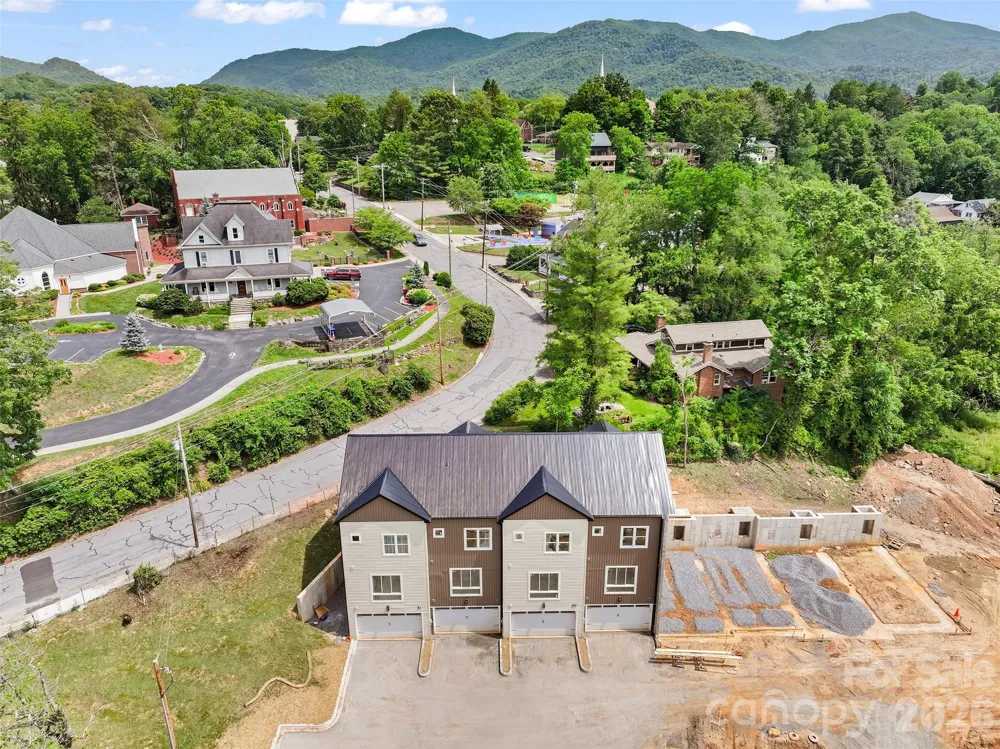 45 Richland Street Waynesville, NC 28786