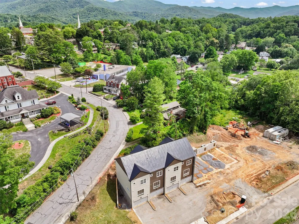 45 Richland Street Waynesville, NC 28786