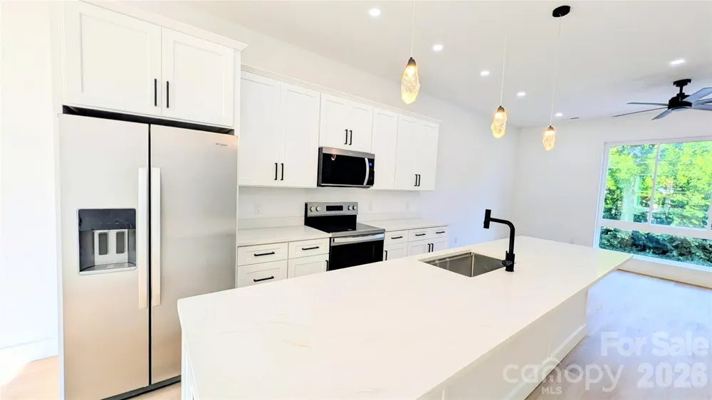 45 Richland Street Waynesville, NC 28786