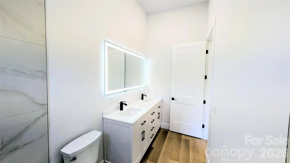 45 Richland Street Waynesville, NC 28786