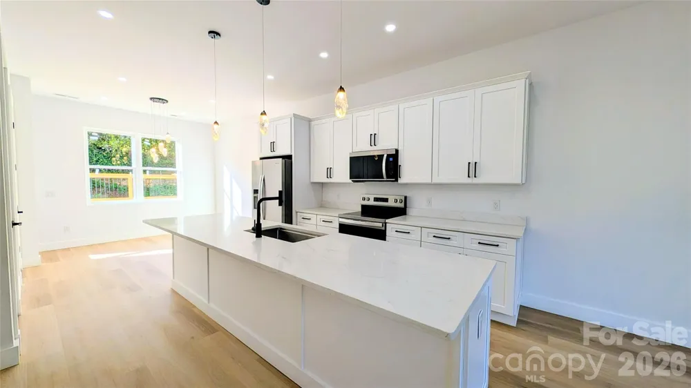 45 Richland Street Waynesville, NC 28786