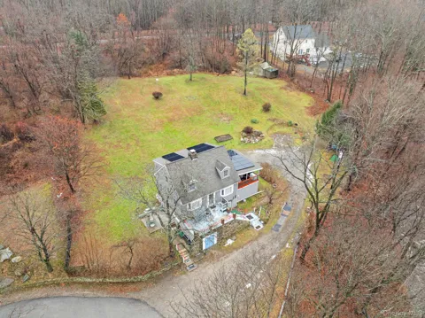 11 Cross Creek Road