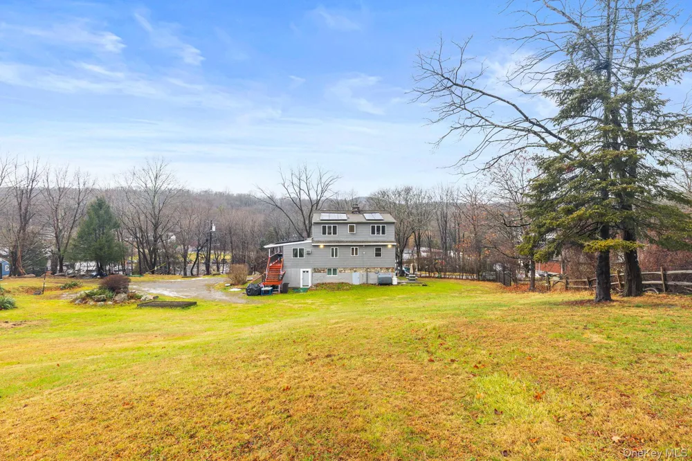 11 Cross Creek Road Cold Spring, NY 10516