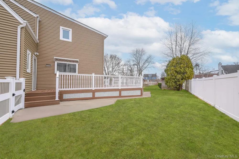 100 Morris Parkway Valley Stream, NY 11580