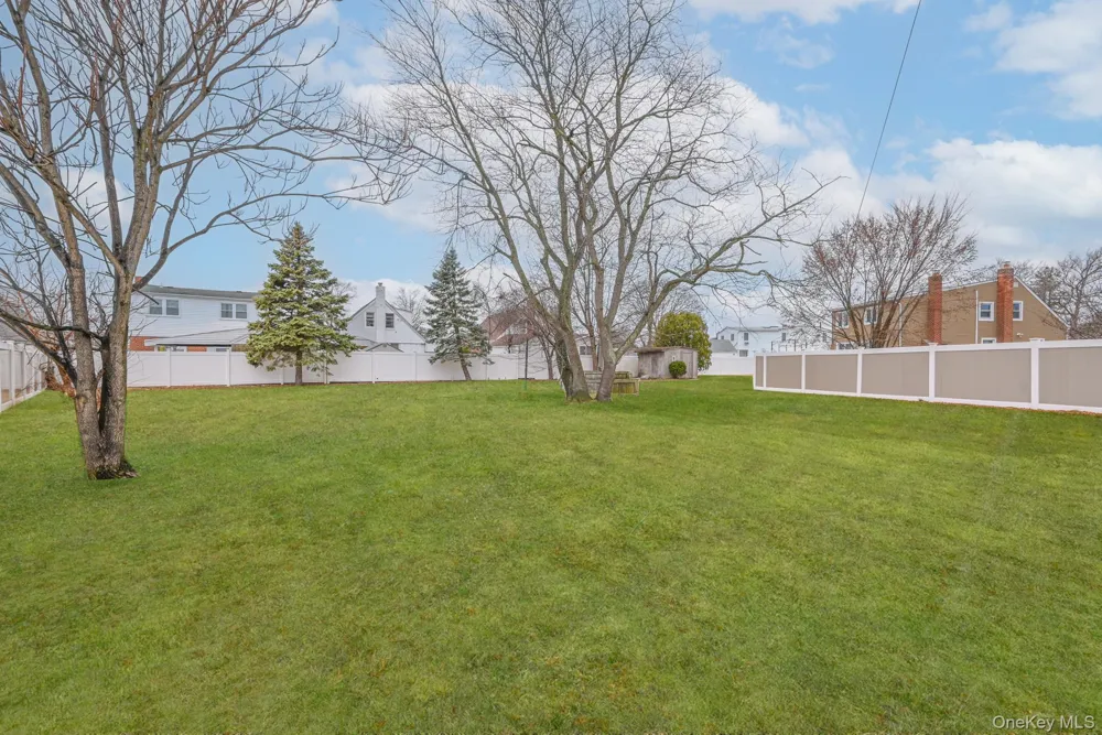 100 Morris Parkway Valley Stream, NY 11580