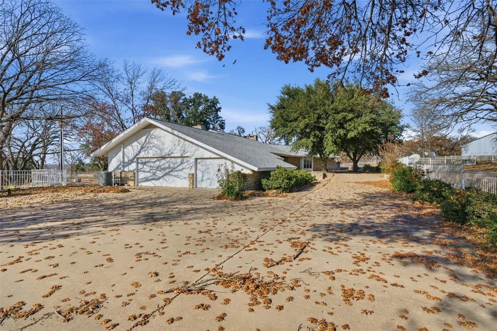 5300 Highway 2247 De Leon, TX 76444