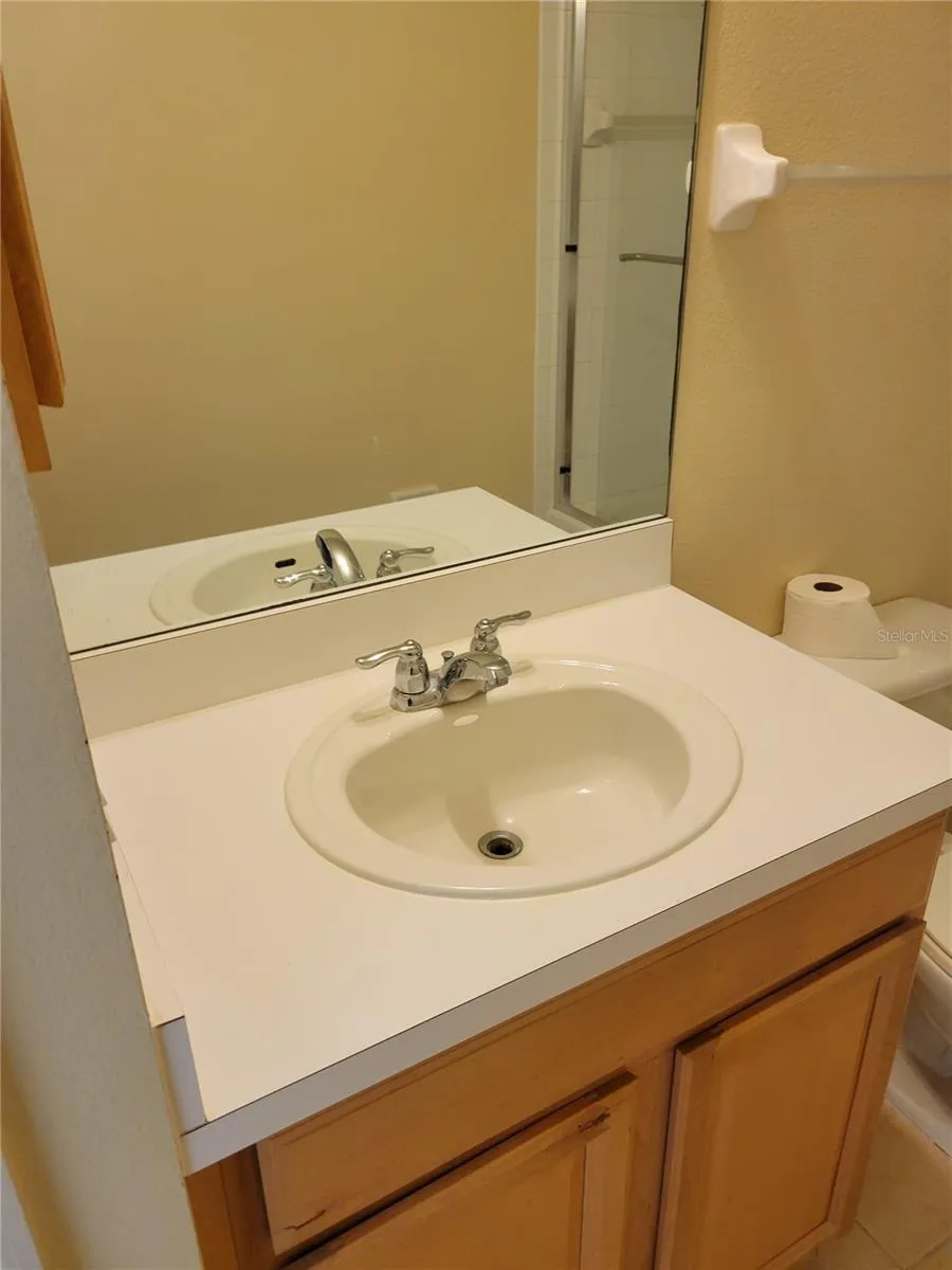 335 CAPE HARBOUR LOOP #105 Bradenton, FL 34212