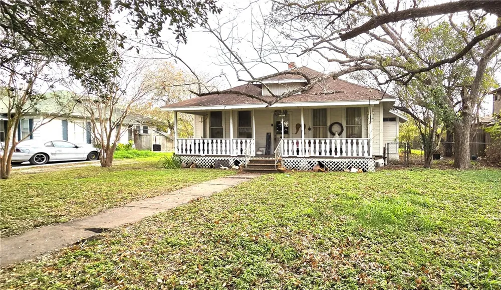640 Fetick Avenue Taft, TX 78390