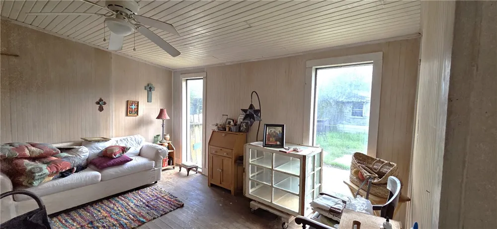 640 Fetick Avenue Taft, TX 78390