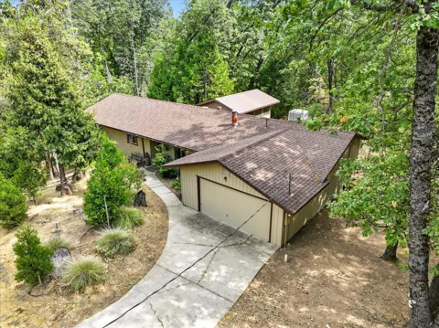 59556 Cascadel Drive