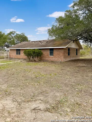 6462 Fm 1144 Karnes City, TX 78118