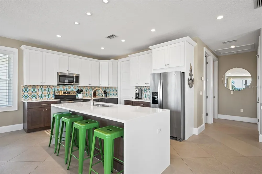 2201 AVENUE C Bradenton Beach, FL 34217