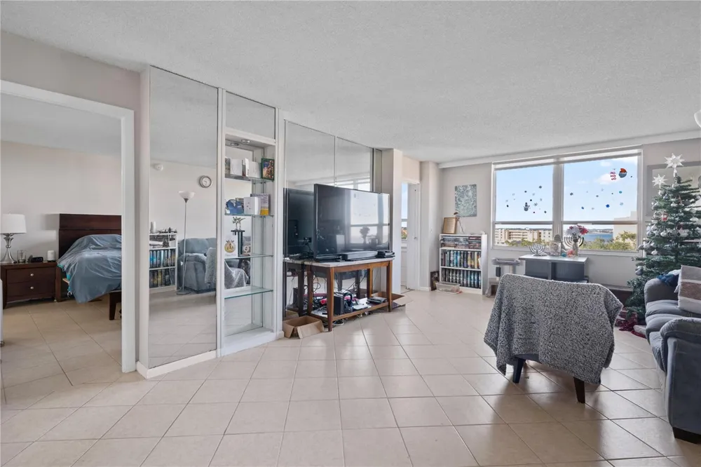 2621 COVE CAY DRIVE #804 Clearwater, FL 33760