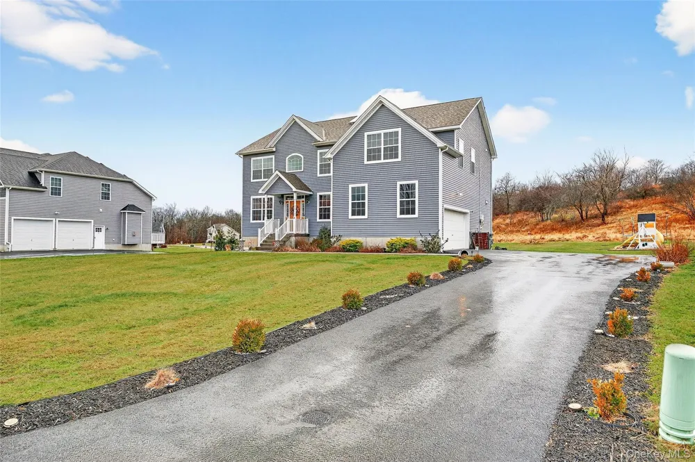 38 Highgrove Drive Washingtonville, NY 10992